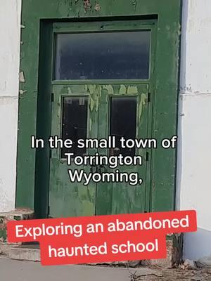 Exploring the abandoned haunted school in Torrington Wyoming where a student went missing in 1978 #hauntedplaces #abandoned #abandonedschool #creepyschool #hauntedschool #torrington #wyoming #scaryplaces #ghosts 