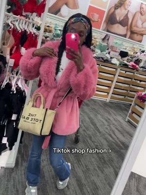 Pink Fur Coat TikTok Shop 🎀✨🛍️ #pinkcoat #coats #pinkcoats #tiktokshopfinds #tiktokshopoutfit 