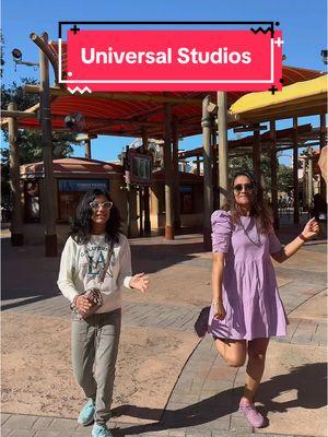 When your older one is shy and you still convince her to dance with you ☺️  #apt #aptdancecover #aptdancechallange #universalstudios #universalislandofadventure #orlandoflorida #universalorlando #tiktokdance #motheranddaughter 