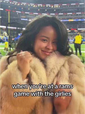 let’s go, g.n.o. 💅 #larams #cierraramirez #maddiebailey #outerbanks #ellahalikas 