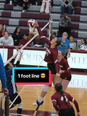 1 foot line 🤯 #overpasskill #middlehitter #volleyball #volleyballworld #collegevolleyball #vball #whoisshe @Samee 