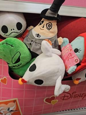 nightmare before christmas valentines at walmary snoopy star Wars #walmart #ValentinesDay #valentines2025 #walmartvalentinesdaydecor #walmartfinds ##nightmarebeforechristmas 