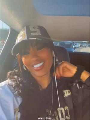 Alamo Bowl Game Time! @theonlyqueenvee  showin out of course! 🤣 #gobuffs #fyp #foryourpage 