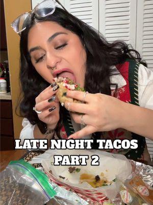 Late night tacos #munchies #eating #tacos #mukbang #eatwithme #hangout 