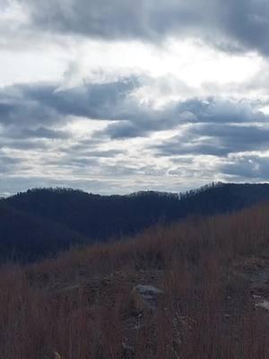 Last ride of 2024! #krxtrailedition #kawasaki #sxs #sxsgang #trailriders #westvirginiacheck #wvmountainlife #wvmountains💙💛 #westvirgininasxsriders #westvirginia #wv #endof2024 @T_Lynn 💜 @Dillon Pauley 