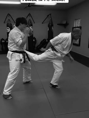 When I'm looking to generate more power in my lower leg kicks, you’ll see that I really engage my right arm and pull that arm. I almost swim across my body and pull it so my right-hand ends behind me, touching my glute. #powerkick #Kyokshin #legkicks #thephoenixway 