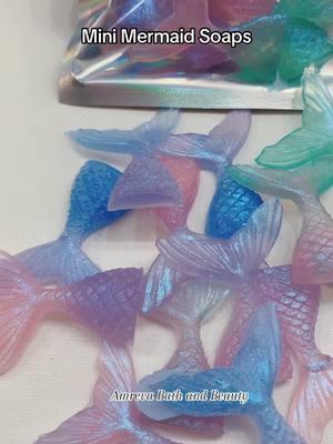 Mini Mermaid Soaps 🧜‍♀️ Available in our Etsy shop #soap #mermaids #mermaidtail #SmallBusiness #giftideas #amrevabathandbeauty 