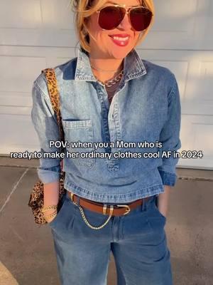 Mom of four ootd fashion outfit ideas. Cool mom outfits. LTK mom outfit ideas. Ugg outfits wide leg jeans. #OOTD #fashion #outfitideas #bestjeans #uggs 