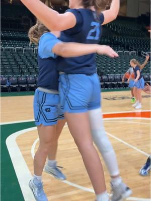 Syd with the half court shot 🤩 #uncwbb #halfcourtshot #goheels @Sydney Barker 