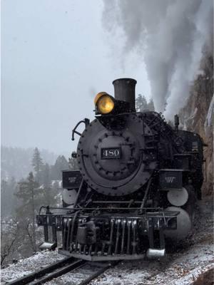 Steam train in falling snow #durangosilvertontrain #durangoandsilvertonnarrowgaugerailroad #railfanning #trainsoftiktok #traintok #trainspotting #railroad #railfan #railfansoftiktok #steamtrain #durango #durangocolorado 