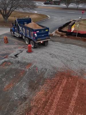 Definitely gotta get better with the drone and get it out on less windy days but for a first time flying one I think I didn’t do half bad😅 - - - #construction #grading #pipeline #hdpe #packer #dumptruck #demo #demolition #dirt #rock #machine #bluecollar #diesel #truck #deleted #trailer #denali #apollo #fypage #superduty #f550 #work 