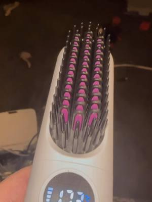 Éste cepillo el aseador está buenísimo llévatelo porque se están agotando #djkaraokelucero  #Wireless #Hair #Straightening #brush 