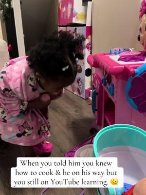 Like sir hold on! 🗣️ somebody tell @cookingwithkya we need some help 😂 #fyp #funnymoments #babiesoftiktok #toddlersoftiktok #girlmom #terribletwos #blackmomsoftiktok #babygirl #kitchenset #TikTokShop #fyppppppppppppppppppppppp #babiesontiktok 