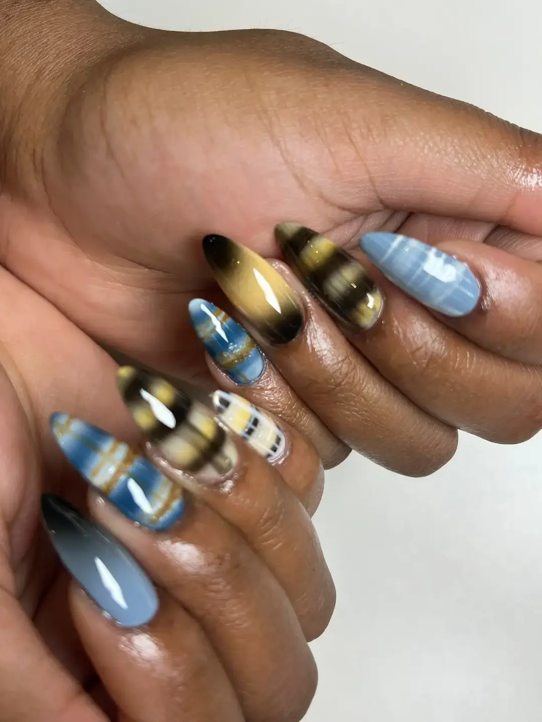 this week’s nail roll out 😍 #gelx #nailinspo #phillynails #nycnailtech #gelxphilly #phillynailtech 