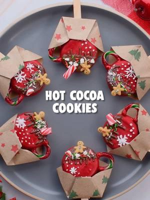 Serve up a steaming mug of Christmas cookie spirit! ☕🍪 #soyummy #christmascookie #hotcocoa #cookiepops #cakepops #desserts #christmasdesserts #holidaydesserts #hotococoapops #creativecookies #creativedesserts #cookieart #cookiedecoration 