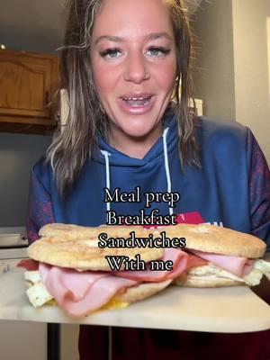 #mealprep #vsgcommunity #vsgjourney #gastricsleevesurgery #gastricsleevejourney #lowcarb #lowcalorie #caloriedeficit #wlscommunity #wlsmeals #bariatriccommunity #lowcaloriefastfood #lowcalorierecipes #lowcaloriemeal #mealprepideas #breakfastsandwich #rnycommunity #ketorecipes #easymeals #easymealprep 