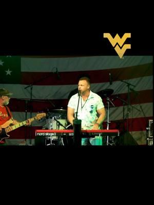 "Sippin On Summertime" #Live #wv  #westvirginia #wildandwonderful  #304 #summersong #Summer  #wvtiktok @Brad Paisley 