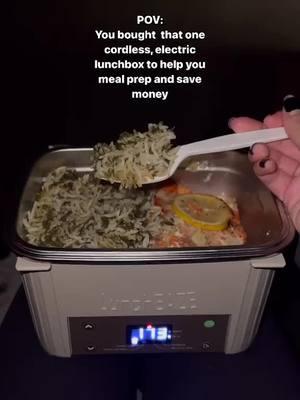 Is your goal for 2025 to get healthy and save money? LunchEAZE can help! 😉 By packing homemade meals in your cordless, self-heating lunchbox, you can stop eating costly, unhealthy takeout and become the best version of yourself! 🤩 #2025 #healthy #lunchbox #savemoney #luncheaze