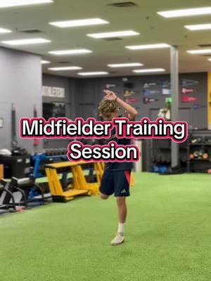 Midfielder Training Session #fyp #foryoupage #mlsnext #footy #training #firsttouch 