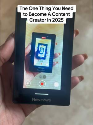 This is how you’re gonna get high quality content by filming with your back camera! #newmowa #contentcreatormusthaves #contentcreatortips #newyearnewaura #mademyyear 