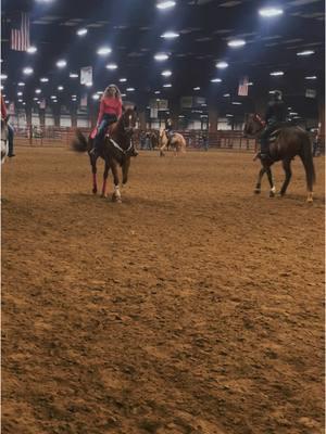 Beat for beat 🔗#indiana #Ember #havonelasteffort #barrelracer #cbarcexpocenter 