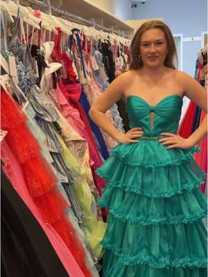 This stunning @Ava Presley Official dress should be hanging in YOUR closet!💚🛍️.        #fyp #foryoupage #viralvideo #promdress #prom2025 #glitzandgowns #viral #shoppinghaul #promtok #dress #stunningdress #dayinthelife #avapresleyprom #greendress 