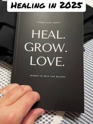 This book will change your perspective on life. Time to heal in 2025 #fyp #TikTokShop #healgrowlove #healing #HealingJourney #grow #Love #heal #lifechanging #perspective #understanding #mustread #selfhelp #selfhelpbooks 