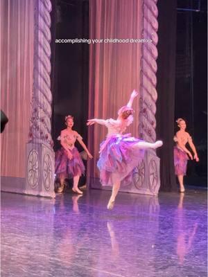 ballerina life 🎀 #thenutcracker #nutcracker #ballet #ballerina #ballettok #balletcore #stage #theatre #performance #pointe #pointeshoes 