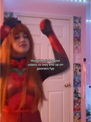 Helpppp // #neongenesisevangelion #asuka #asukalangley #evangelion #cosplay #cosplayer #fyp #fyppppppppppppppppppppppp #foryoupage #blowthisup 