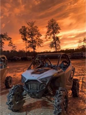 new years ride 👌🏼 #rzr #polarisrzr #polaris #sabineatvpark #texas #sky #godisgood 