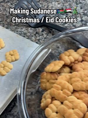 Making Sudanese Eid / Christmas Cookies aka Petit Four Recipe #Recipe #christmascookies #sudanese #sudan #sudanesefood #sudanesekhabis #southsudantiktokers🇸🇸 #petitfours #cookie @Cody & Nancy #couple #Vlogmas #swirlcouple #interracialcouple 