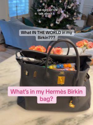 If it can’t hold my work stuff, I don’t want it!! #hermesbirkin #birkinbag #whatsinmybag #whatsinmybirkin #birkin40 