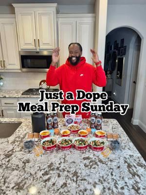 Happy Meal Prep Sunday Y'all. Are you prepped and ready for the week? 👀 In case you're wondering how I was able to get @chickfila on a Sunday, it's because I bought it on Saturday lol Y'all know I love sharing easy Meal Prep hacks and ideas and today is no different! Yes you can make this on your own, but for those that don't have the time or would prefer an easier option the 30 count grilled nuggets are a game changer! You can add them on top of the kale salad or on top of the Mac and cheese for two different high protein meals! Here’s a breakdown below of everything that I’ll be eating in order to ensure that I have a successful week👇🏾 ♦️ Kale crunch salad w/ grilled nuggets ♦️ Side of Mac and cheese. I'll be adding grilled nuggets, blue cheese, ranch, and buffalo sauce. ♦️ Blueberries ♦️ @Baselinebars protein bars ♦️ @FairLife shakes ♦️ @Dannon Greek Yogurt ♦️ And as always my WATER to stay hydrated! Y’all know I say it all the time, but Meal prep doesn’t have to be complicated, we just have to be prepared!  Hopefully these ideas that I share are helpful to you on your journey. If so, please do me a favor and hit that 🖤, drop a comment 📝, save for later 📌, and share with a friend. As always I’m rooting for you all 💪🏾 #mealprep #mealprepsunday #mealpreptips #easymealideas #mealprephacks #chicfila #grillednuggets #kalesalad #proteinshakes #snacks #dadlife #momlife #weightlossjourney #weightlossinspiration #weightlossTransformation #vsg #vsgmeals #vsgsnacks #vsgcommunity #healthyeating