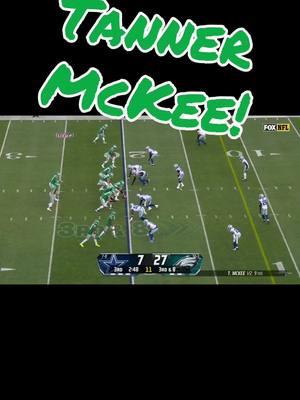 Tanner McKee comes in and throws his first TD to AJ Brown. #fyp #Eagles #flyeaglesfly🦅 #philadelphiaeagles #itsaphillything #philllyphilly #NFLPlayoffs #dallassucks #kellygreen 