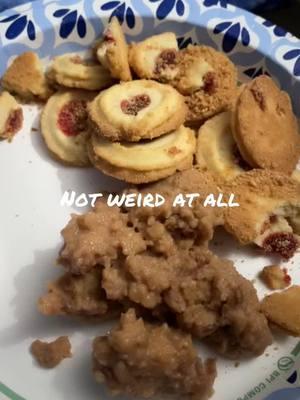 Yes I do and it’s yummy. #shortbreadcookies #refriedbeans #yummy #weirdfoodcombos 