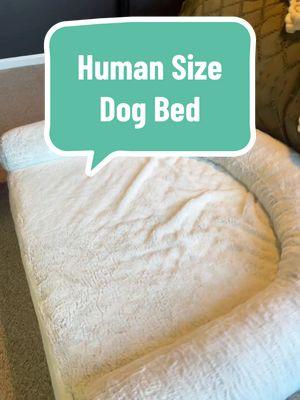 It’s SO comfy 👌🏼 #humandogbed #dogbed #dogmom #dogdad #dogparents #dogbeds #newyearnewaura #ttsdelightnow 