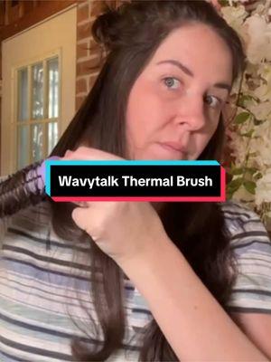 @wavytalkofficial #wavytalk #thermalbrush #blowout #hairtok #frizz #heatstyling 