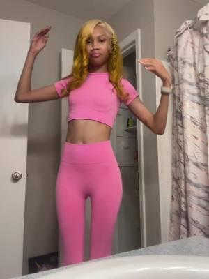 Yall like pink? #mariahsimone #trend #viralvideo #contentcreator #fyp #dance #cute #jeezy 