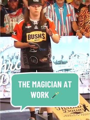 The ACL Top 10 wouldn't be right without the magician himself, Erick Davis! At #6, Erick delivers a mind-blowing shot to stay alive and eventually defeat California hometown heroes, alongside throwdown doubles partner Jamie Graham! #cornholetiktok #professionalcornhole #americancornholeleague #cornhole #sports #insane #magician 