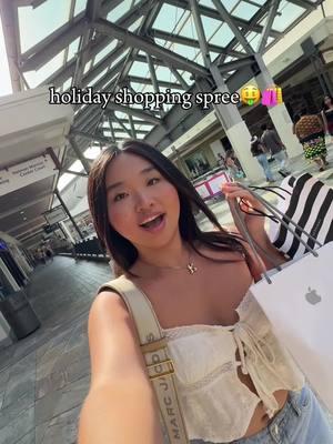 holiday shopping spree🤑🛍️ #holidayshoppingspree #shoppingspreevlog #shoppingvlog #hugemall #livinginhawaii 