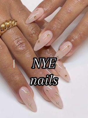 New year nails  . #holidaynails #blinggedoutnails #nyenails #pomonanails #westcovinanails #lapuentenails #ontarionails #chinonails #nailinspo #gelx #nailsalon #nailtech 