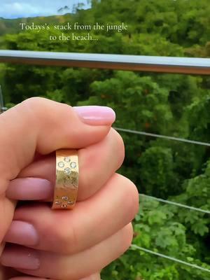 Santa Teresa, Costa Rica jungle and beach excursion—some presents need to be worn all year long—pink sapphires, gold stretch bracelets and rings🏝️ Our latest rolling ribbed gold bracelet bring fun in the sun☀️🏖️💦 #santateresa #stretchring #stretchbracelets #ribbedbracelet #pinksapphire