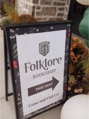 📍Folklore Bookshop  #BookTok #utahcheck #momtok #bookworm #foryoupage #trending #viral #enemiestolovers #taylorswift #taylornation @Taylor Nation #torturedpoetsdepartment  #ttpdtaylorswift 