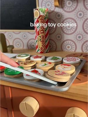 Christmas baking is still on #asmr#toys#unboximgtoys#woodentoys#toykitchen#playkitchen @Melissa & Doug 