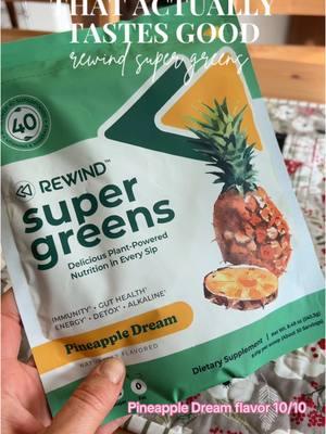 SO GOOD AND SO GOOD FOR YOU 🙌🏻🍃 #newyear #greens #greenspowder #greenpowder #drinkgreens #healthyliving #eatright #healthyfood #eathealthy #eathealthywithme 