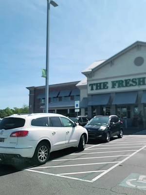 one bag ended at $50😅#thefreshmarket #expensive #impulsebuying #otwtw #grocery #groceries #foodtiktok #lookaround #lunchforwork 