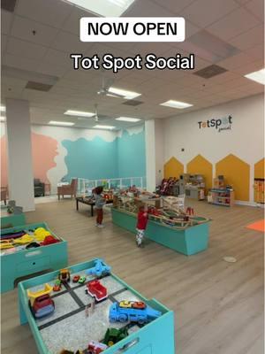 Now open! A new play place in St. Louis! This is TOT Spot social in Demun neighborhood. This is perfect for babies and toddlers! #stlouismom #stlouisfamily #toddlermom #playplace 