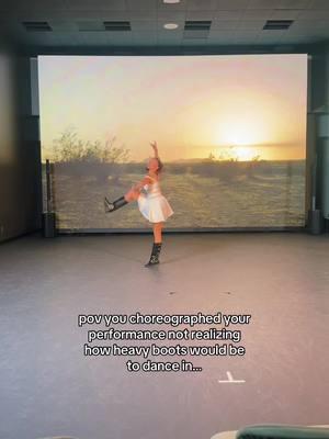 dancing with no shoes > #dance #performance #theater 