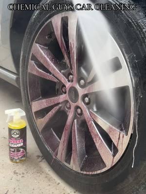 ASMR • Clean my car with me and chemical guys ! 🫧✨ @Chemical Guys #chemicalguys #cleancar #asmr #twofacewheelcleaner #cargel #carslime #carstickygel #cleaninggel #blackonblack #chemicalguysdetailproducts #chemicalguysproducts #asmr #chemicalguyscleaninggel 