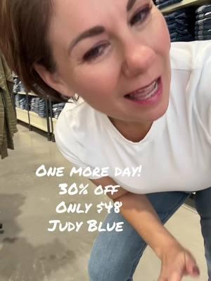 This is the last chance to grab this pair of jeans at 30% off. They’re the Judy blue Hannah and they’re tts  size fit. ##judybluejeans##teachersoftiktok##worklife##moms##judyblues 